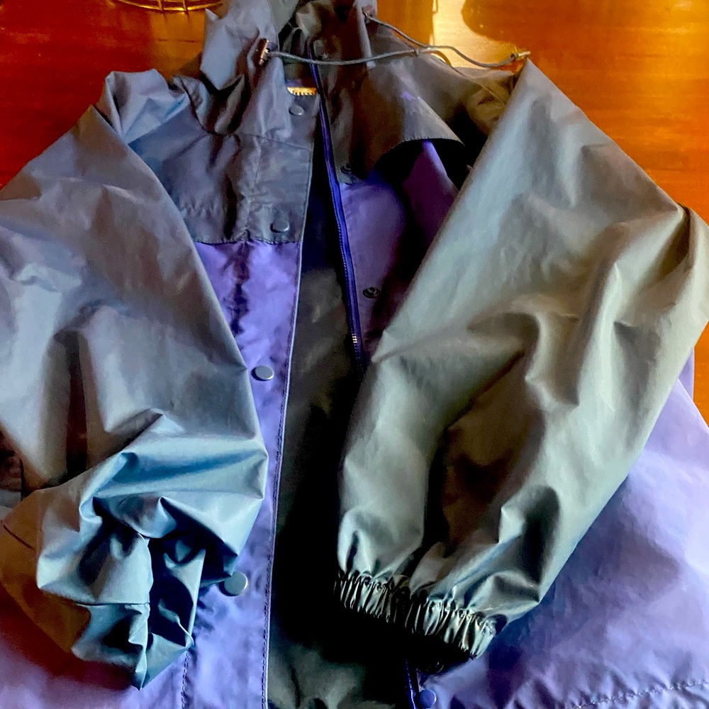 Rain coat
